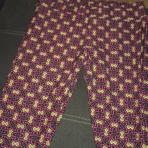 LuLaRoe Tall and curvy leggings